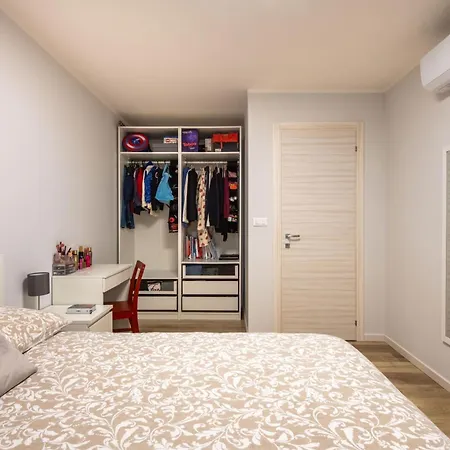 Villareale Flat - Center Free Parking Apartment *