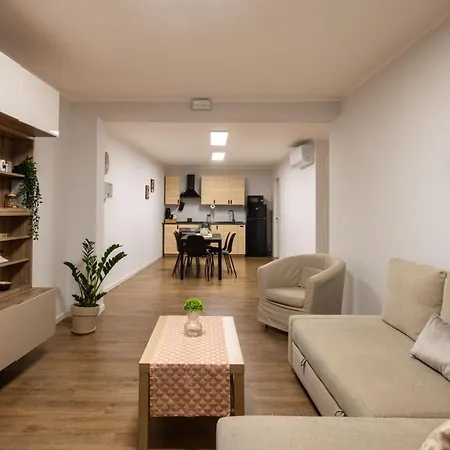 Villareale Flat - Center Free Parking Apartment *