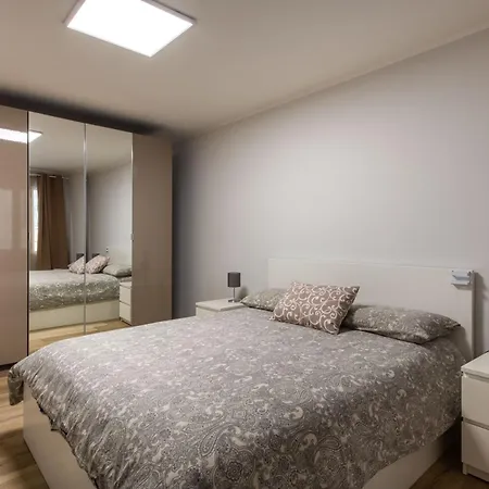 Villareale Flat - Center Free Parking *