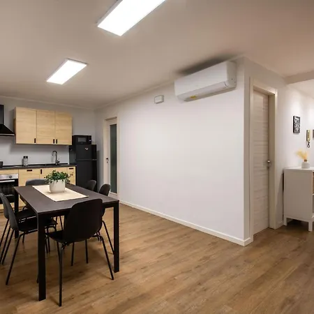 Villareale Flat - Center Free Parking Apartment